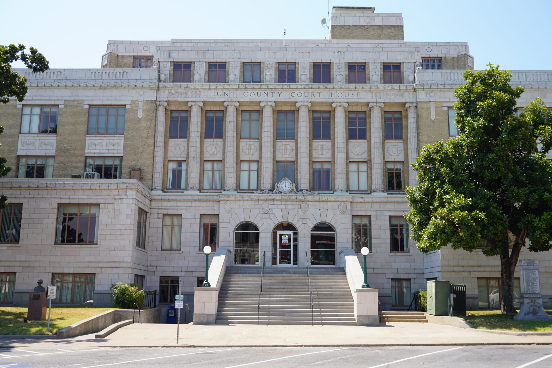 Hunt County courthouse